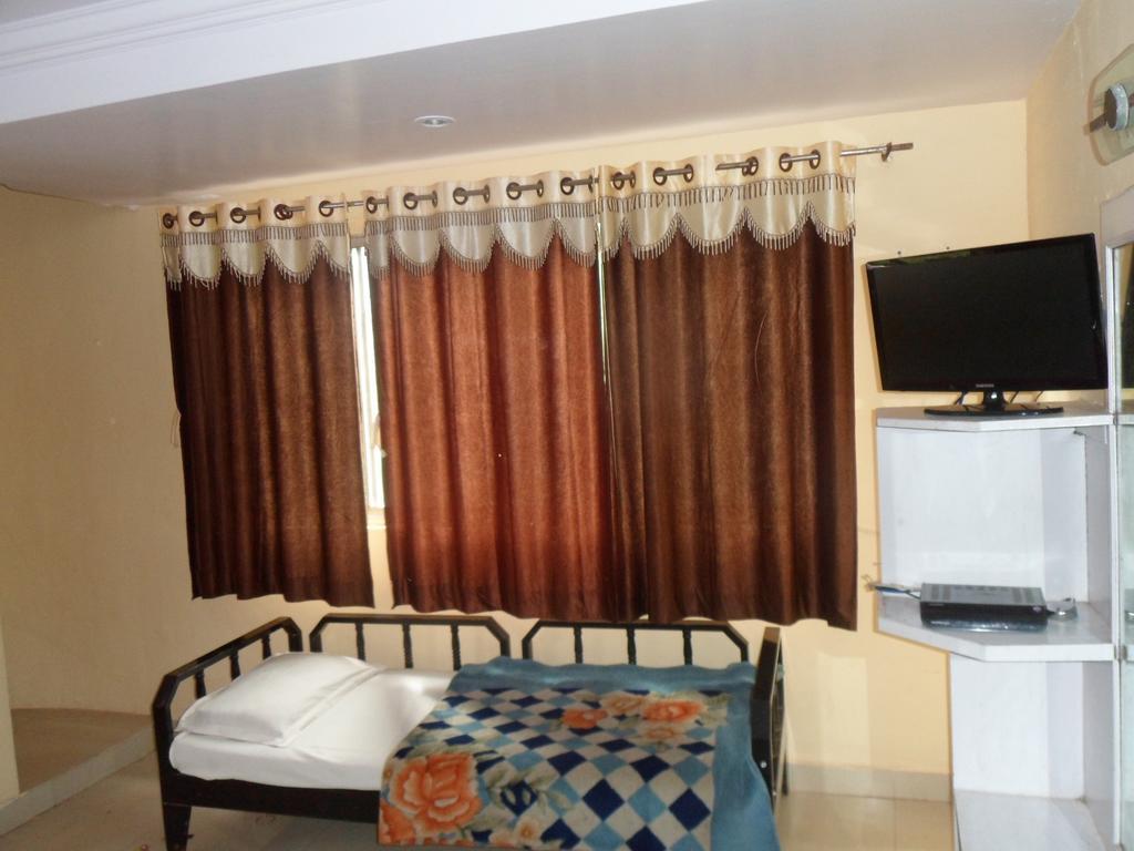 Hotel Blue Heaven Mahabaleshwar Room photo